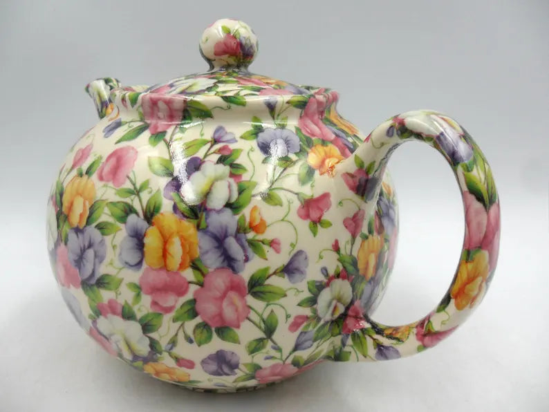 2 Cup Teapot in Ditsy Sweet Pea Design